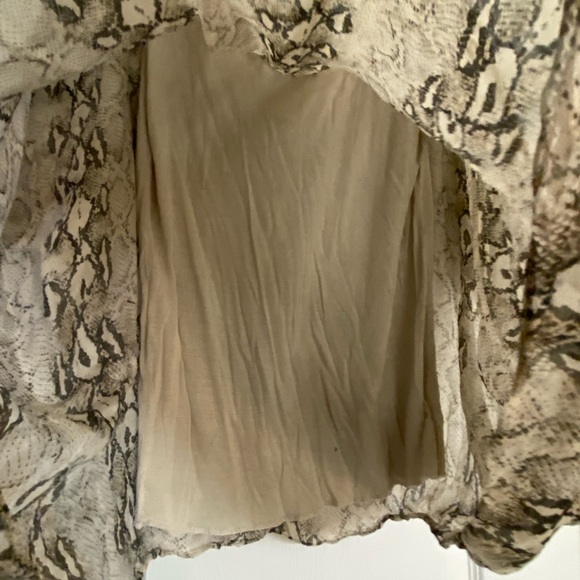 Sosia Made in Italy Snakeskin Snake Print Short Sleeve Loose Blouse - Picture 4 of 6